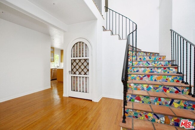 Building Photo - 333 S McCarty Dr