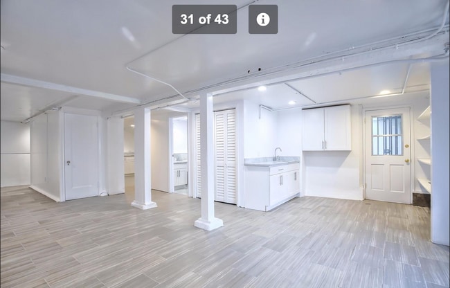 Building Photo - 2025 Jackson St