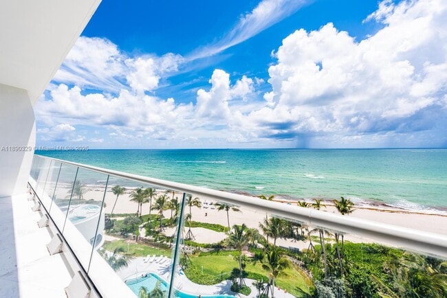 Building Photo - 16901 Collins Ave