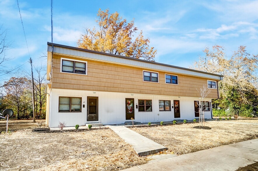 Primary Photo - Rosedale Apartments