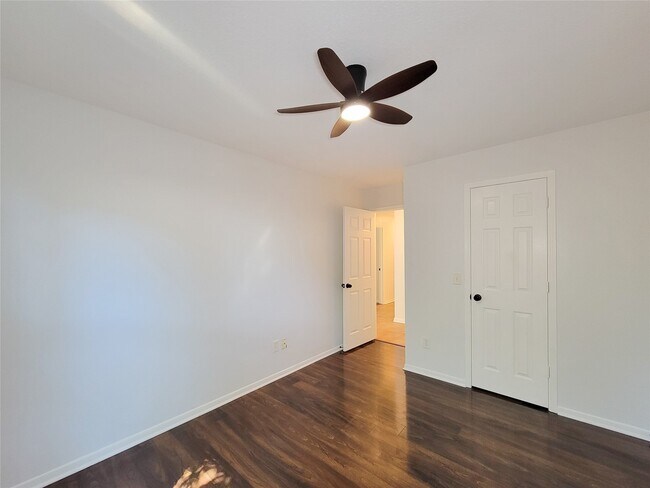 Building Photo - 5810 Forest Land Dr