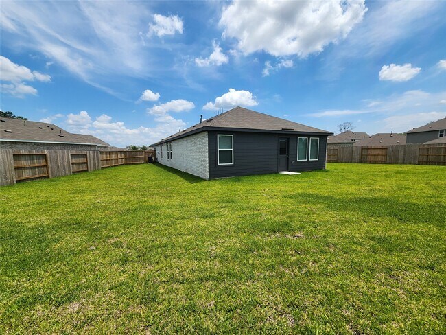 Building Photo - 905 Coperchiata Cir