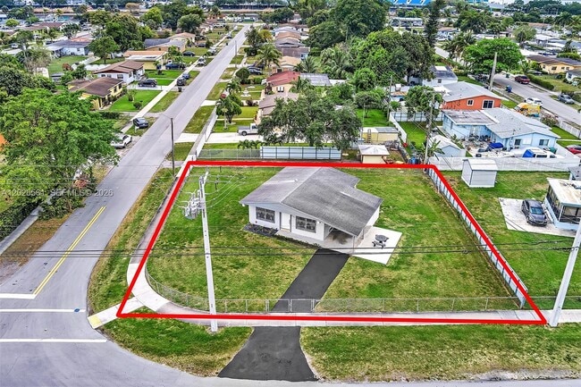 Building Photo - 20622 NW 23rd Ct