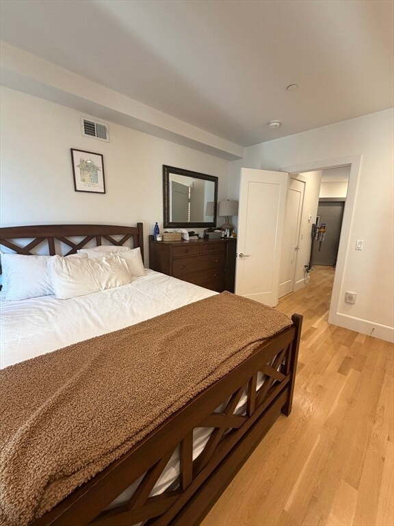 Building Photo - 283 Old Colony Ave