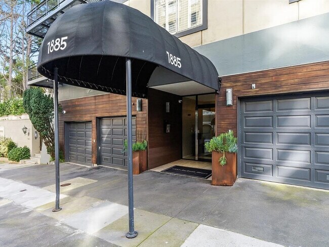 Building Photo - 1885 Jackson St