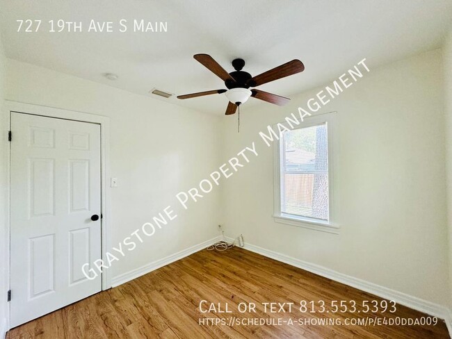 Building Photo - Cozy 3bed/1bath Duplex in St. Petersburg, ...