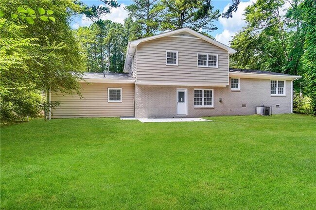 Building Photo - 8401 Union Grove Rd