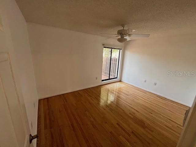 Building Photo - 1725 PINE RIDGE WAY E UNIT C