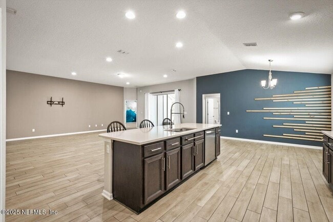 Building Photo - 15646 Winder Lake Dr