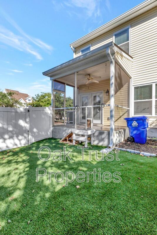 Building Photo - 1135 St Pauls Parrish Ln