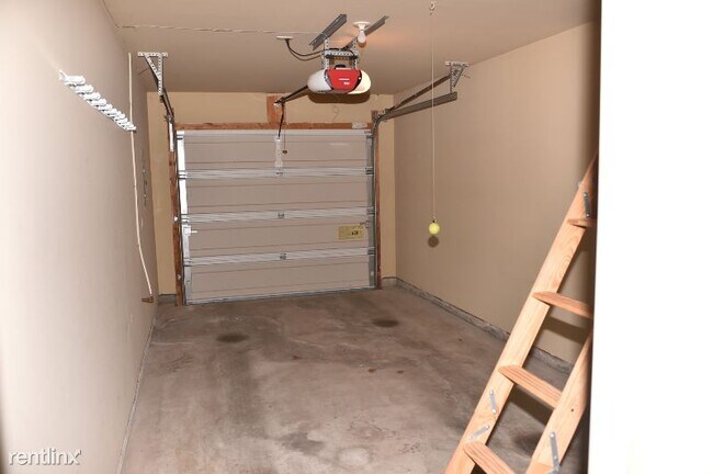 Building Photo - 2 br, 2.5 bath House - 658 Mallard Dr