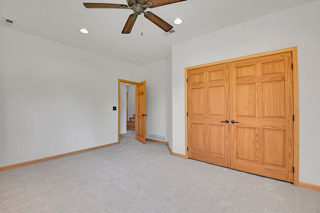 Building Photo - 33628 Berg Ln