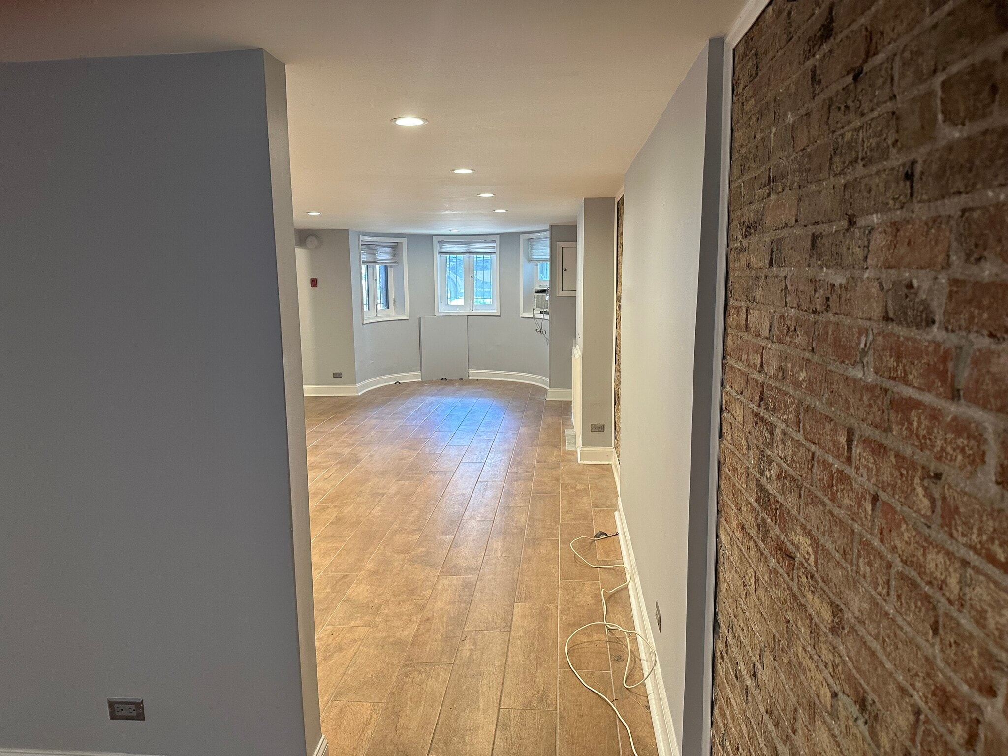 Building Photo - 1721 Riggs Pl NW