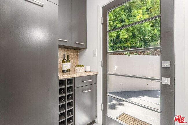 Building Photo - 9834 Wanda Park Dr