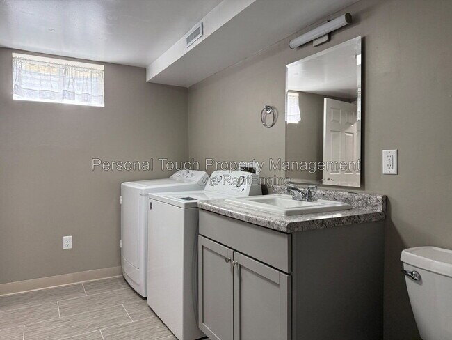 Building Photo - 413 22nd St S