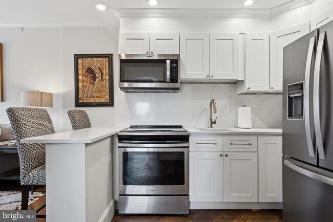 Building Photo - 1324 Locust St