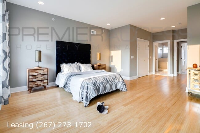 Building Photo - Northern Liberties Townhome