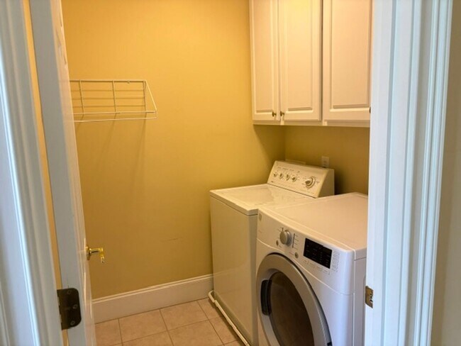 Building Photo - 43 Crooked Creek Ln