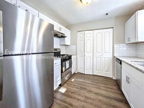 Building Photo - 295 E Burns Ct SW