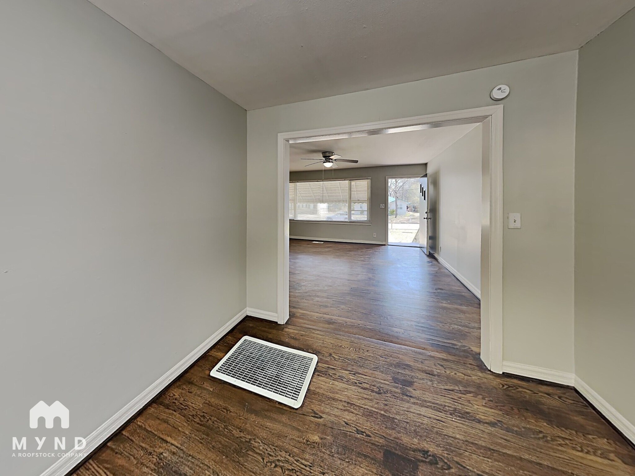 Building Photo - 924 Parkway Dr