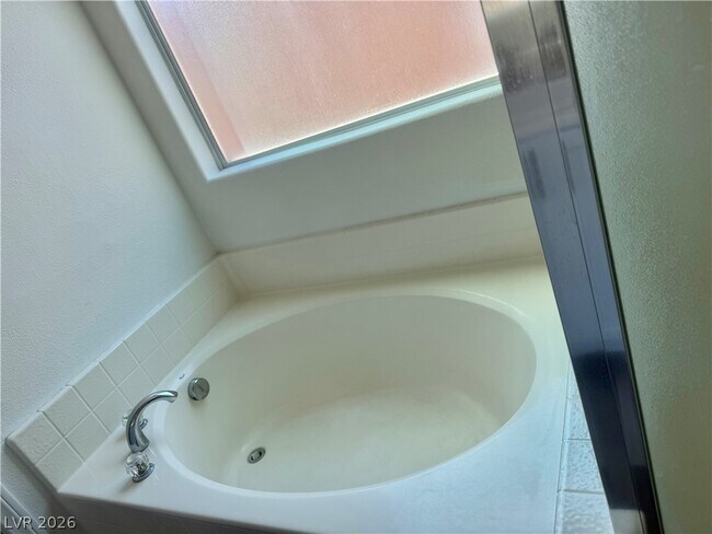 Building Photo - 9310 Winebrook Ave