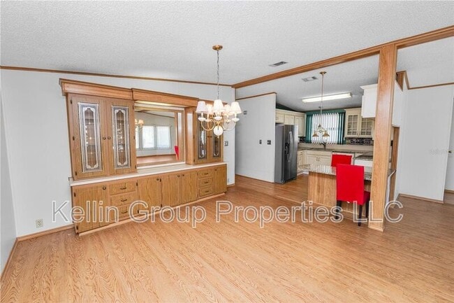 Building Photo - 1706 Fox Hill Dr