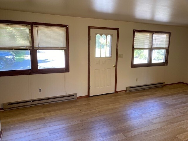 Building Photo - 320 Valley Rd