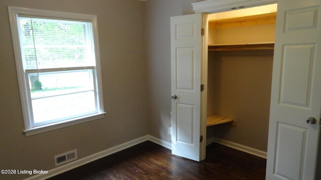 Building Photo - 4202 Berkshire Ave