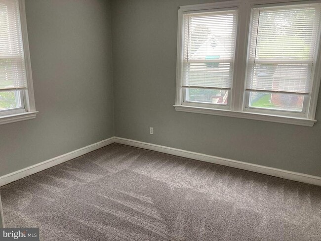 Building Photo - 254 Wyoming Ave