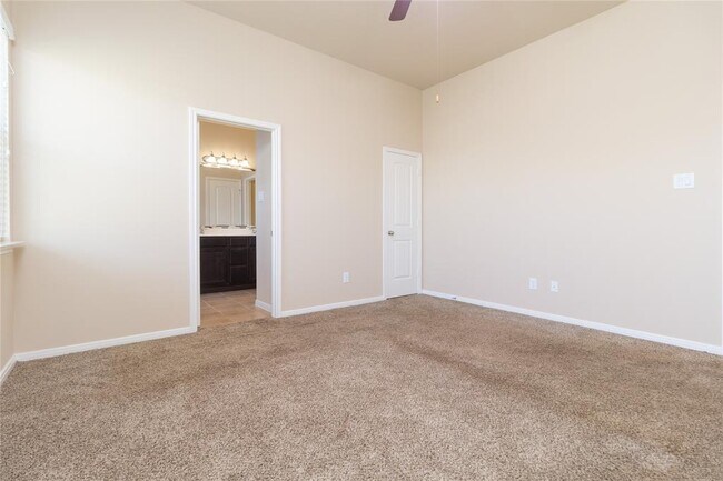 Building Photo - 21527 Cotton Valley Ln