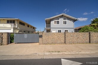 Building Photo - West Side Paradise – Updated 3-Bed, 2-Bath...