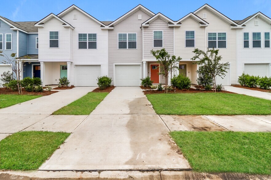 Building Photo - 55 Striker Rd