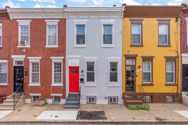 Primary Photo - 540 Winton St