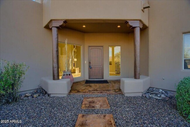 Building Photo - 6789 E Saber Rd