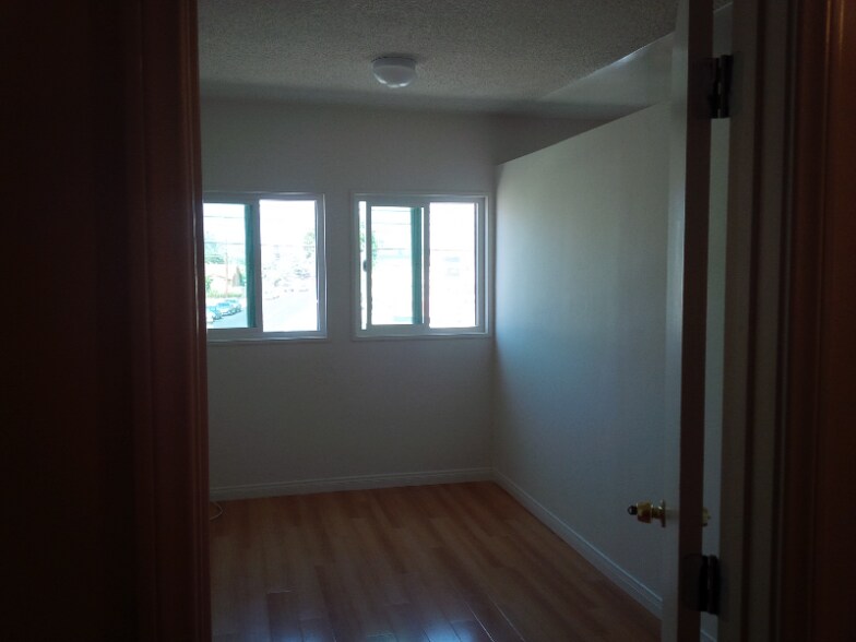 Building Photo - 4747 S Centinela Ave