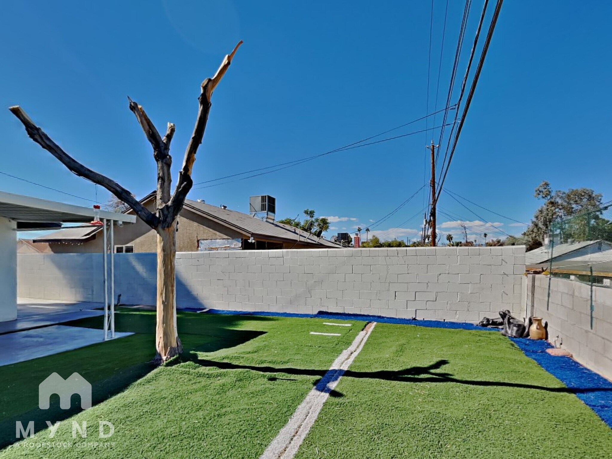 Building Photo - 3112 E Vegas Valley Dr