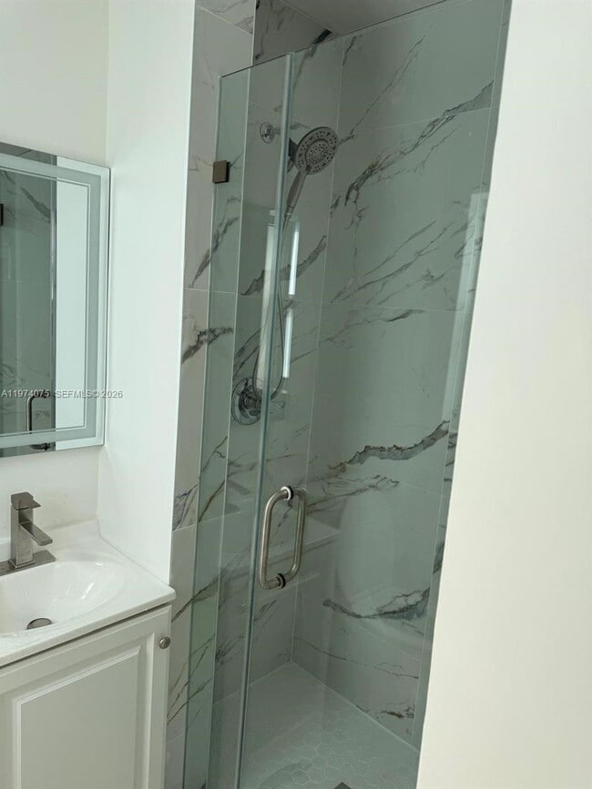 Building Photo - 1943 71st St