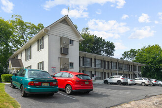 Building Photo - Cliff Place