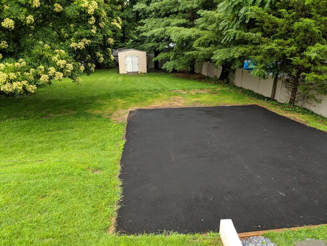 Extra paved parking and huge backyard - 307 Central Ave