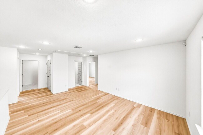 Building Photo - The Home You Will Be Happy to Come Home To.