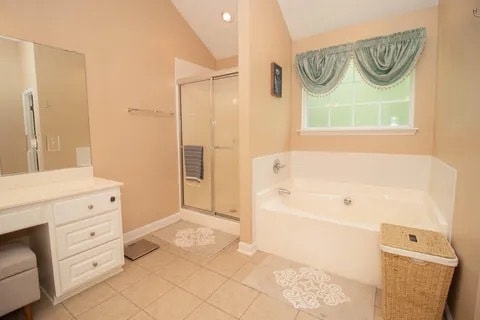 Building Photo - 241 Bainbridge Dr