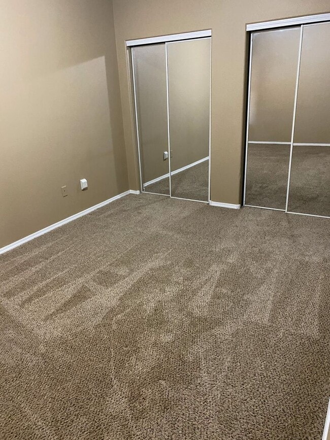 Building Photo - 1952 Mesa Grande Loop NE