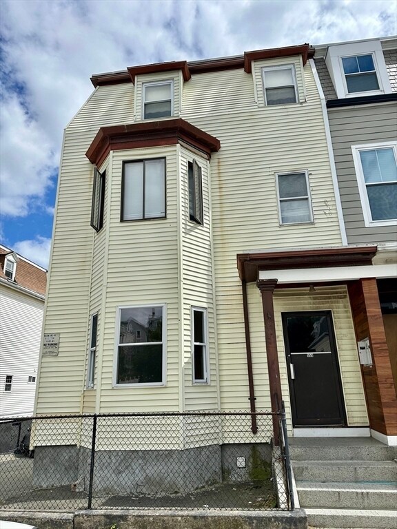 Primary Photo - 159 Princeton St