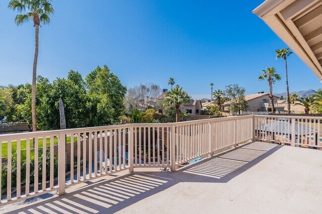 Building Photo - FURNISHED 2 Bedrooms plus den/loft & Private Pool