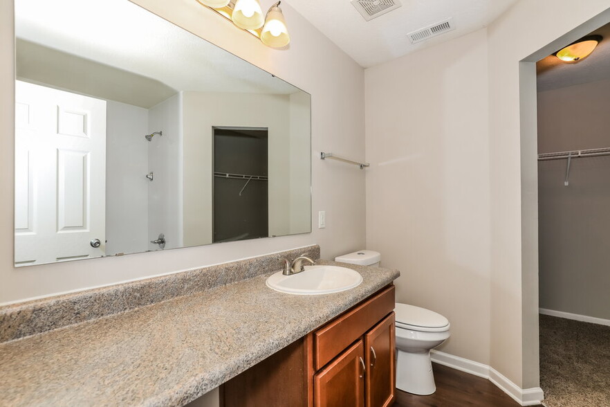 Building Photo - 8138 Fisher Bend Dr
