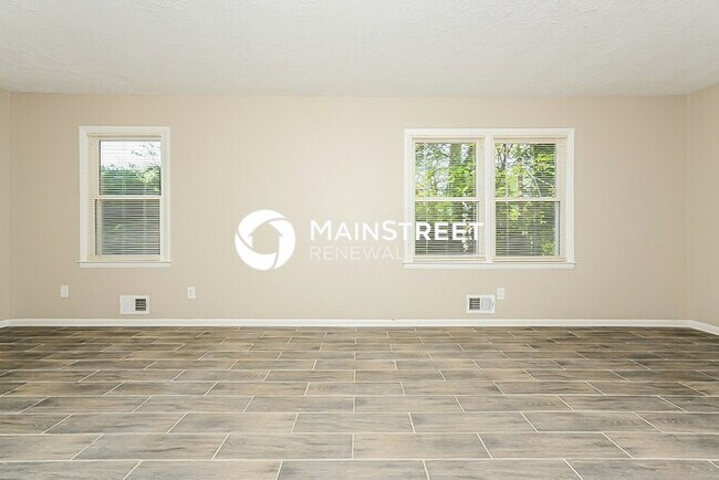 Building Photo - 4 Bedroom Pet-Friendly Home in RIVERDALE, GA with Main Street Renewal