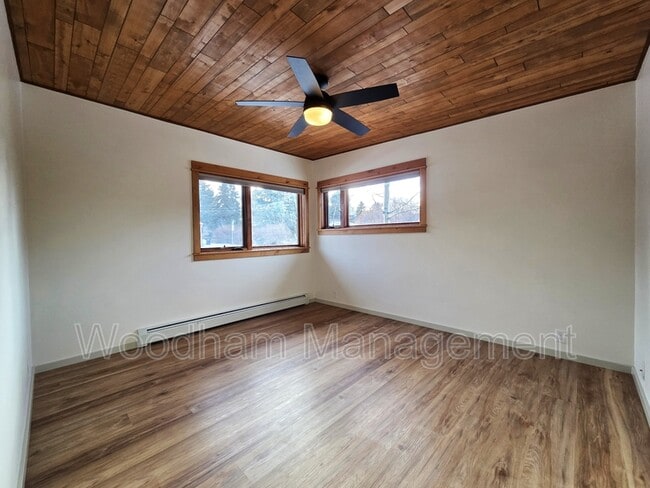 Building Photo - 621 S 14th Ave