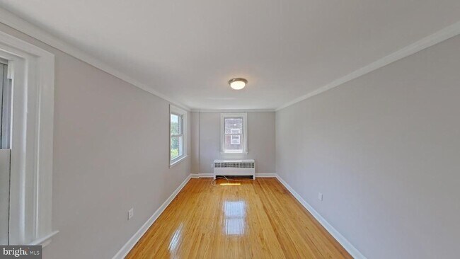 Building Photo - 2413 N 50th St