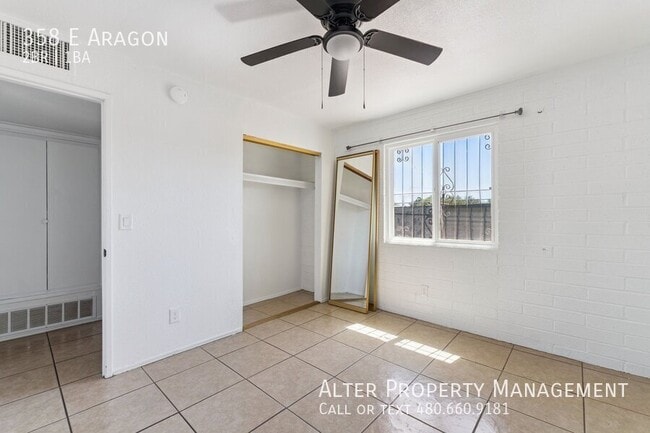 Building Photo - 358 E Aragon-