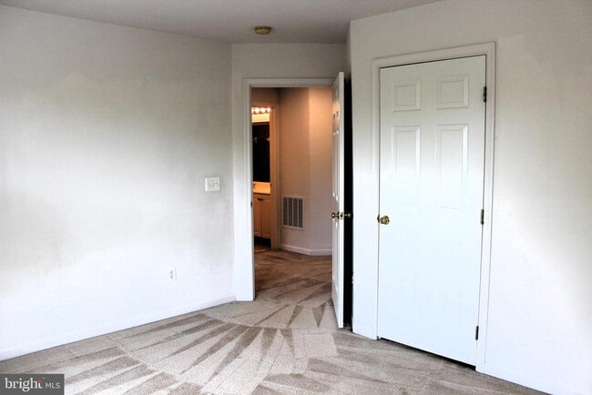 Building Photo - 7967 Almeda Ct